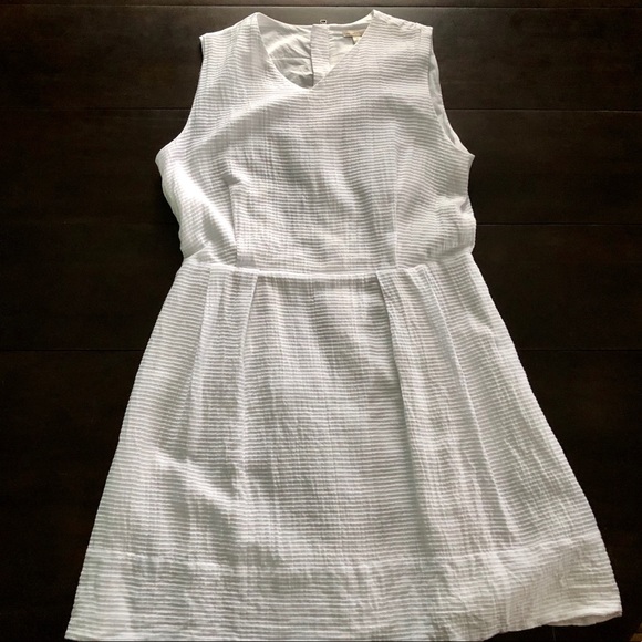 GAP Sleeveless Dress - Picture 1 of 5